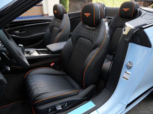 Used 2026 Bentley Continental GT Azure AWD/4WD image 2