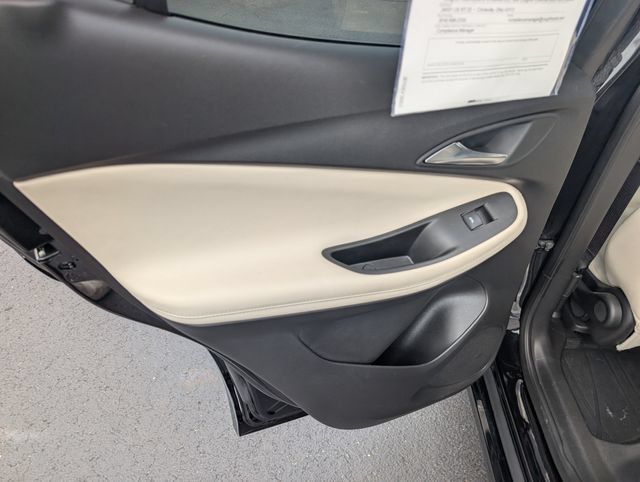 Used 2025 Buick Encore GX Sport Touring FWD image 10