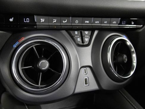 Certified 2023 Chevrolet Blazer LT w/ Convenience Package image 26