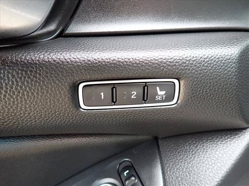Used 2021 Honda Accord Touring image 15