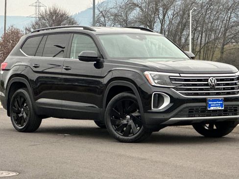 New 2026 Volkswagen Atlas SE AWD/4WD image 1