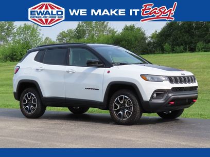 Used 2025 Jeep Compass Trailhawk