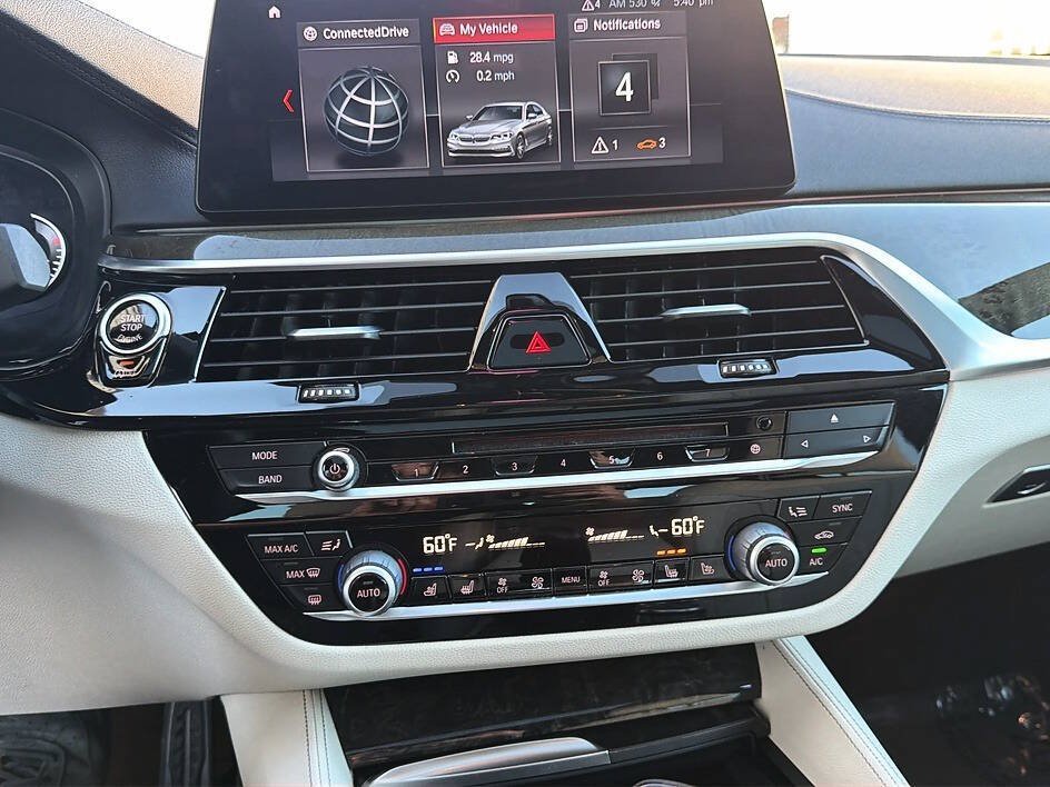Used 2018 BMW 540i RWD image 10