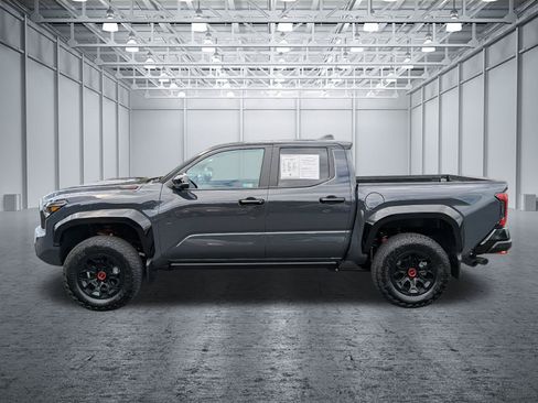 Used 2025 Toyota Tacoma TRD Pro AWD/4WD image 2