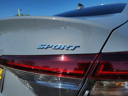 Used 2025 Honda Civic Sport image 30