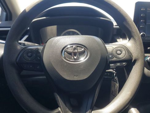 Used 2021 Toyota Corolla LE FWD image 19