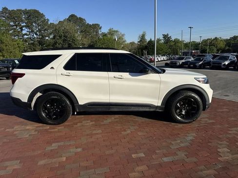 Used 2022 Ford Explorer Timberline w/ Timberline Technology Package image 16