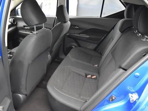 Used 2024 Nissan Kicks SV image 15