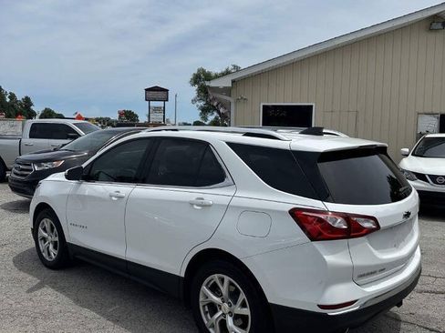 Used 2019 Chevrolet Equinox LT w/ Sun & Navigation Package FWD image 5