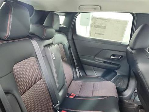 Certified 2026 Nissan Kicks SR FWD image 26