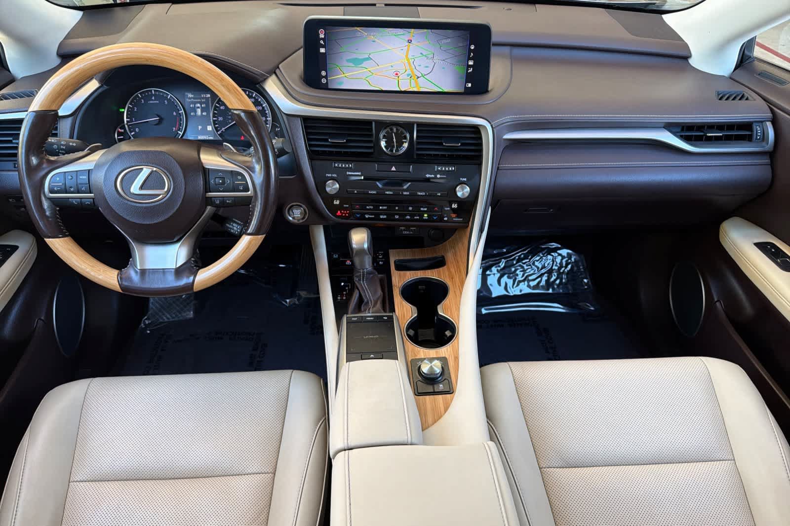 Used 2020 Lexus RX 350L FWD w/ Premium Package image 3