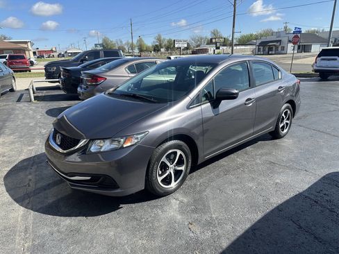Used 2015 Honda Civic SE image 2