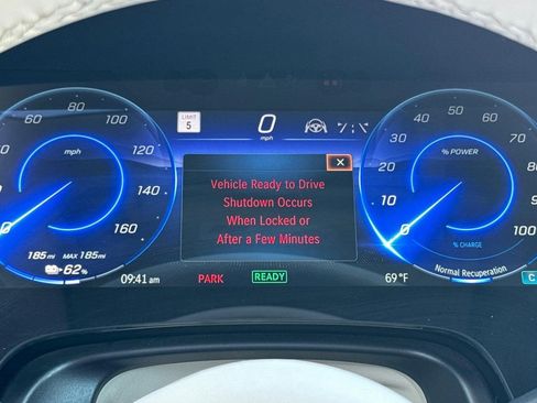 Used 2023 Mercedes-Benz EQS 580 4MATIC SUV image 19