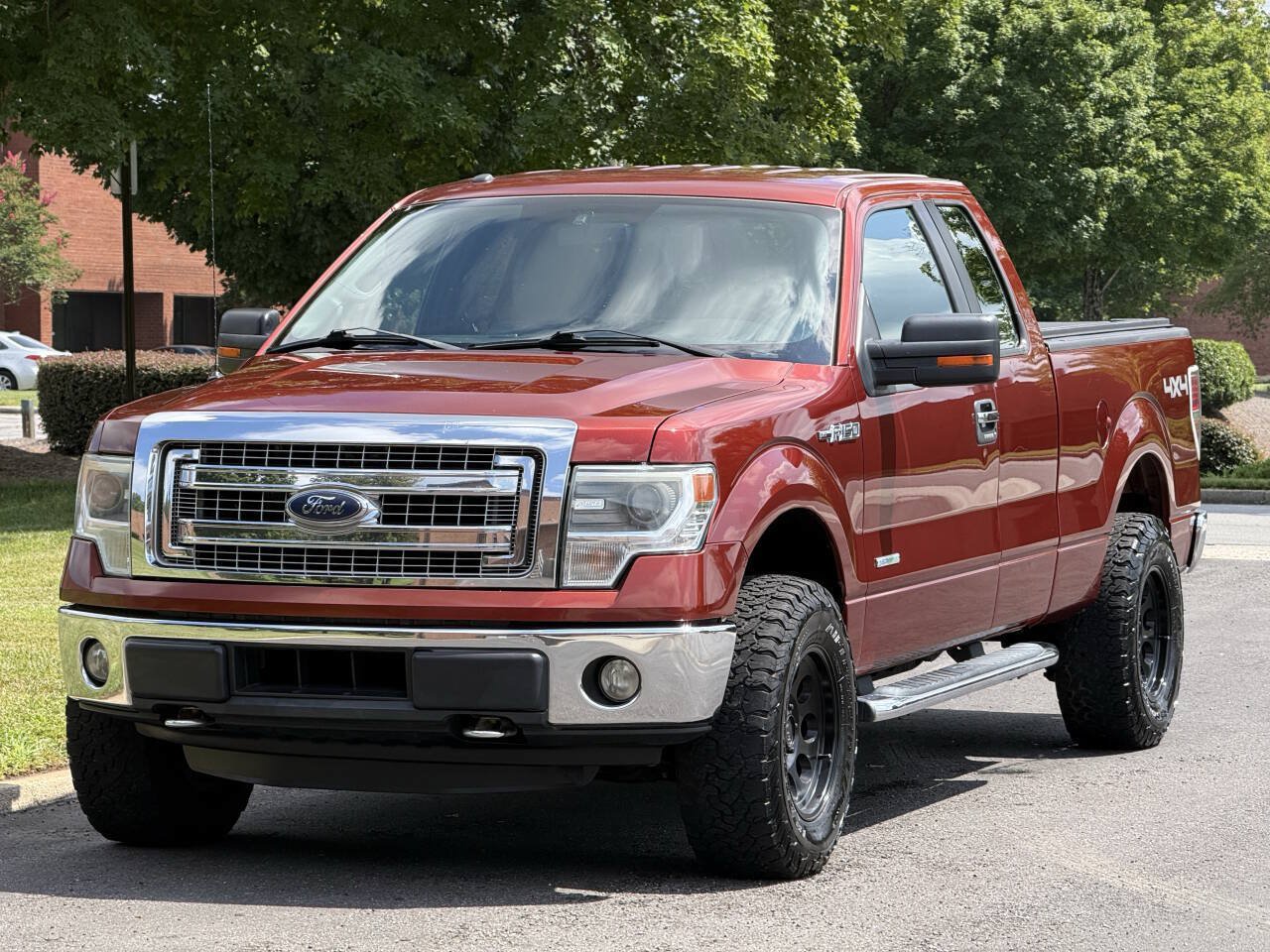 Used 2014 Ford F150 XLT w/ Equipment Group 302A Luxury AWD/4WD image 2