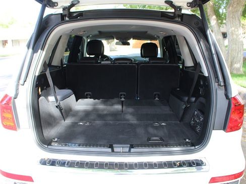 Used 2015 Mercedes-Benz GL 550 4MATIC image 25