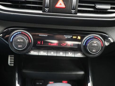 Used 2023 Kia Forte GT-Line w/ GT-Line Technology Package image 22