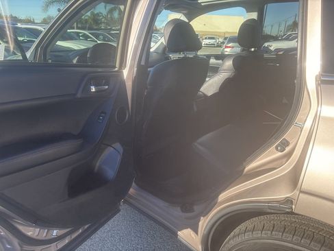 Used 2015 Subaru Forester 2.5i Touring w/ Eyesight & Navigation System image 18