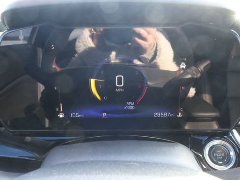 Certified 2024 Chevrolet Trax RS w/ Sunroof Package image 16