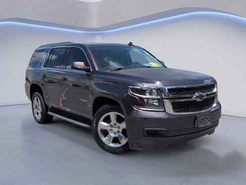 Used 2017 Chevrolet Tahoe LT RWD image 2