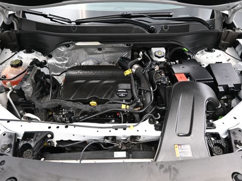 Certified 2024 Chevrolet Trax RS w/ Driver Confidence Package FWD image 27