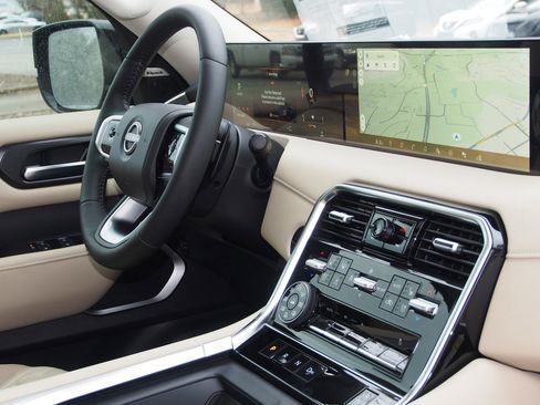 New 2026 Nissan Armada Platinum image 10