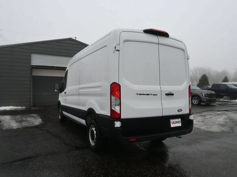 New 2026 Ford Transit 250 148 Medium Roof w/ Load Area Protection Package RWD image 9