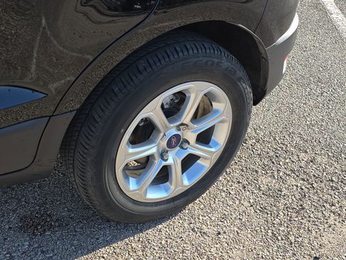 Used 2021 Ford EcoSport SE w/ SE Convenience Package image 10