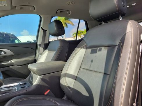 Used 2020 Chevrolet Traverse RS image 23