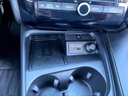 Used 2025 INFINITI QX55 Essential image 32