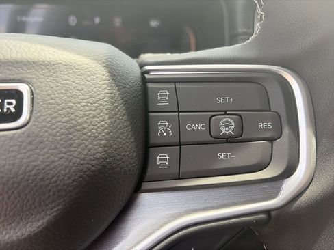 New 2026 Jeep Grand Wagoneer 4WD image 23
