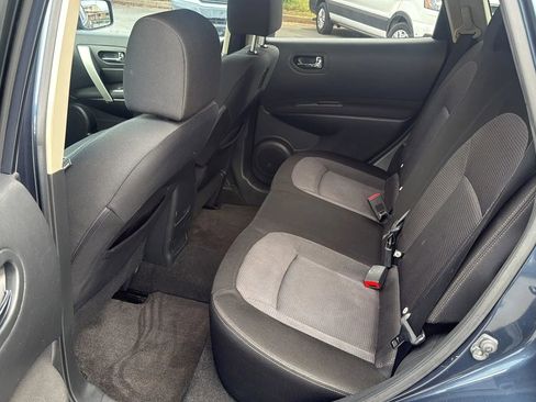Used 2013 Nissan Rogue SV FWD image 10