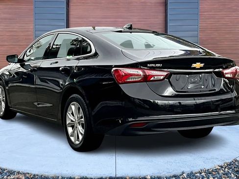 Used 2019 Chevrolet Malibu LT image 2