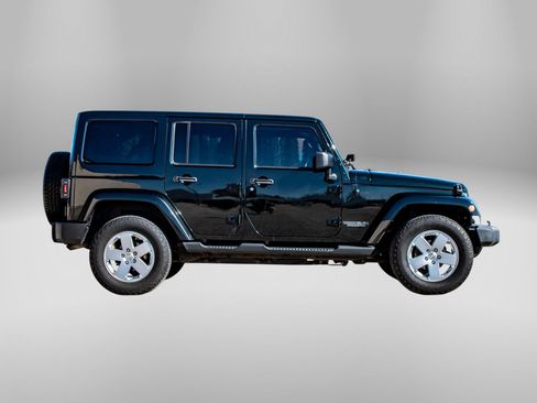 Used 2012 Jeep Wrangler Unlimited Sahara w/ Connectivity Group image 3
