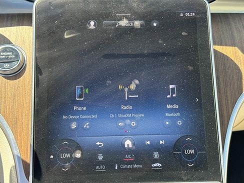 Used 2024 Mercedes-Benz C 300 Sedan image 25