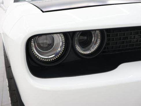 Used 2017 Dodge Challenger SRT Hellcat RWD image 23