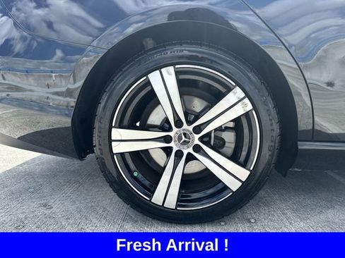 Used 2025 Mercedes-Benz C 300 Sedan image 11