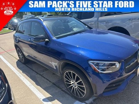 Used 2020 Mercedes-Benz GLC 300 4MATIC image 3
