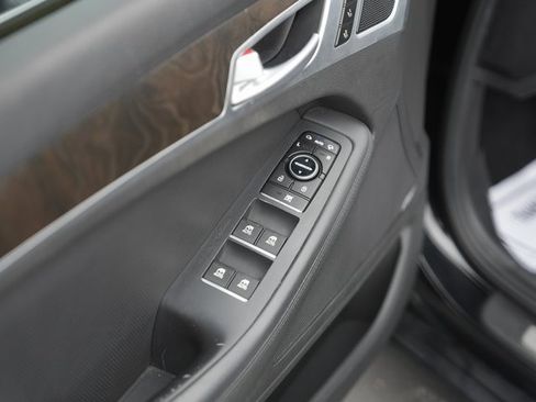 Used 2015 Hyundai Genesis 3.8 w/ Option Group 04 image 29