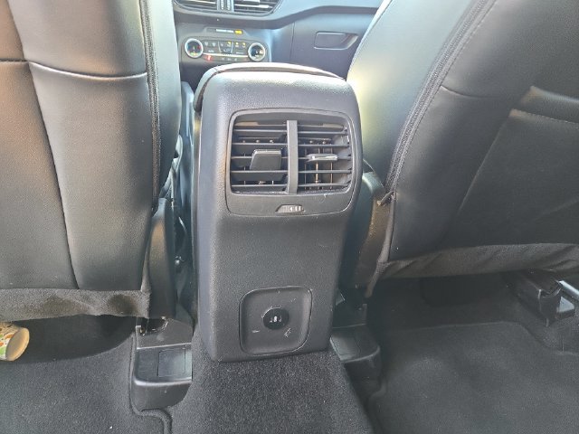Used 2025 Ford Escape ST-Line Select AWD/4WD image 30