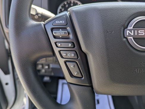 Used 2025 Nissan Frontier S AWD/4WD image 15