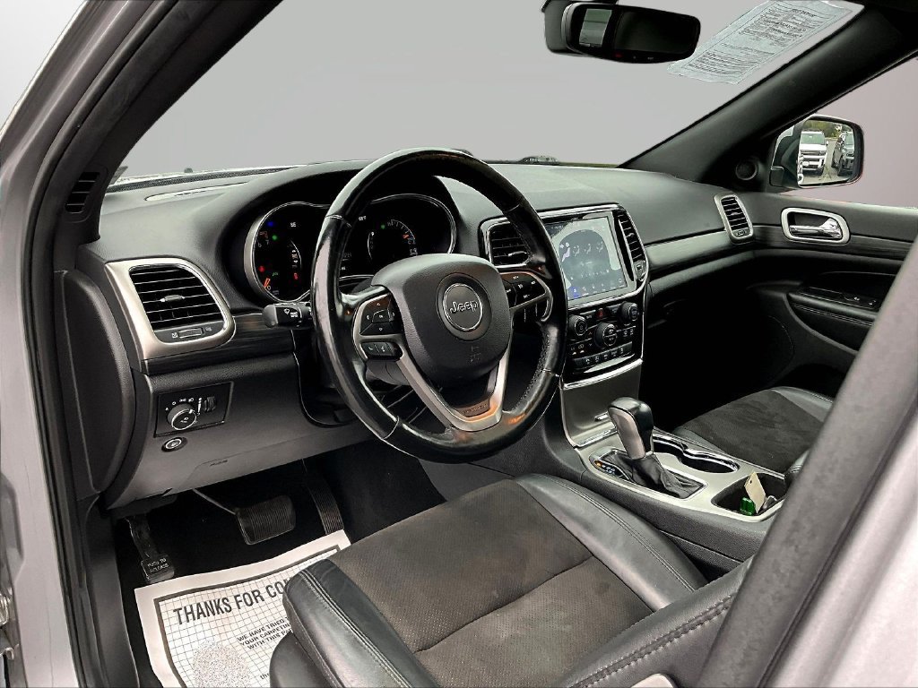 Used 2020 Jeep Grand Cherokee Altitude AWD/4WD image 20