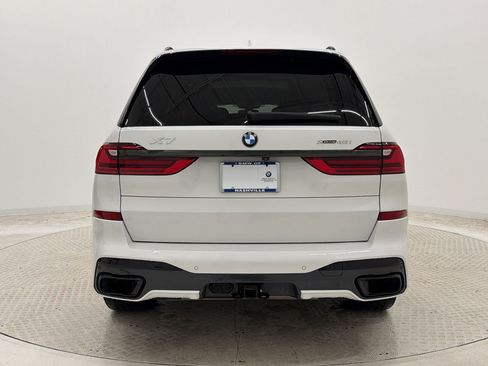 Used 2022 BMW X7 xDrive40i w/ M Sport Package AWD/4WD image 10