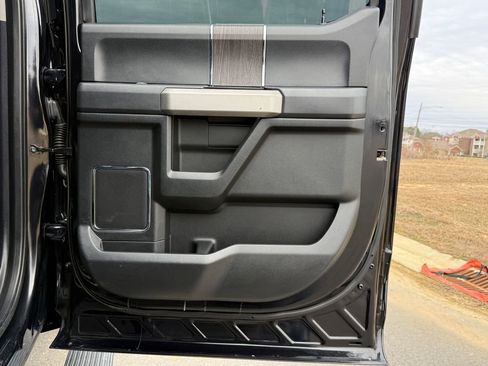 Used 2020 Ford F250 Lariat image 18
