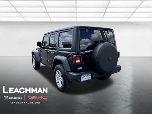 Used 2022 Jeep Wrangler Unlimited Sport AWD/4WD image 6