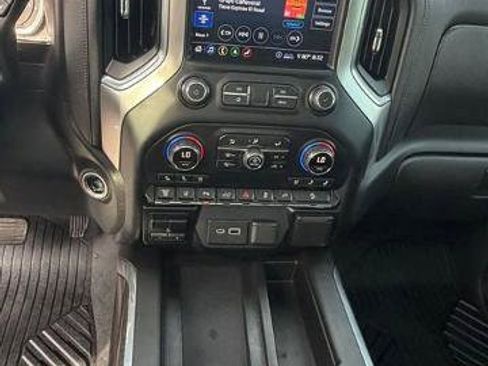 Used 2020 Chevrolet Silverado 2500 LTZ w/ LTZ Premium Package AWD/4WD image 10