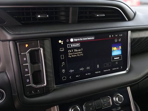 Used 2024 GMC Yukon Denali image 16