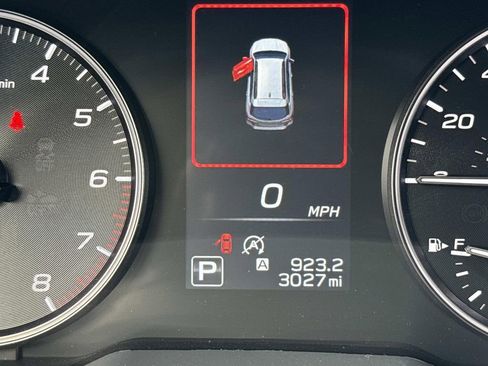 Certified 2025 Subaru Outback Onyx Edition w/ Popular Package #2 image 36