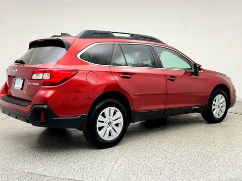 Used 2019 Subaru Outback 2.5i Premium AWD/4WD image 5