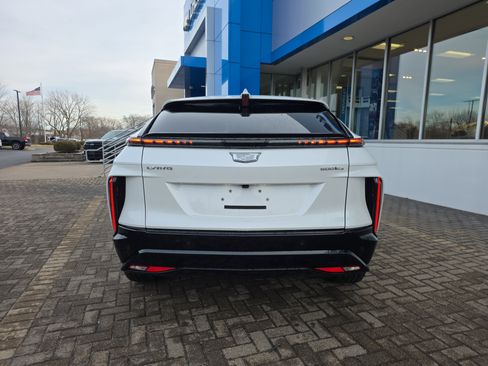 Used 2025 Cadillac Lyriq Sport image 4