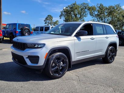 New 2025 Jeep Grand Cherokee Altitude